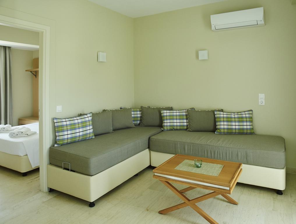 Cosmos Apartments Vasiliki  Ruang foto