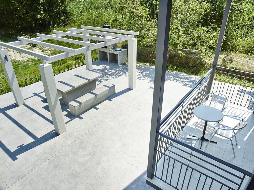 Cosmos Apartments Vasiliki  Bagian luar foto