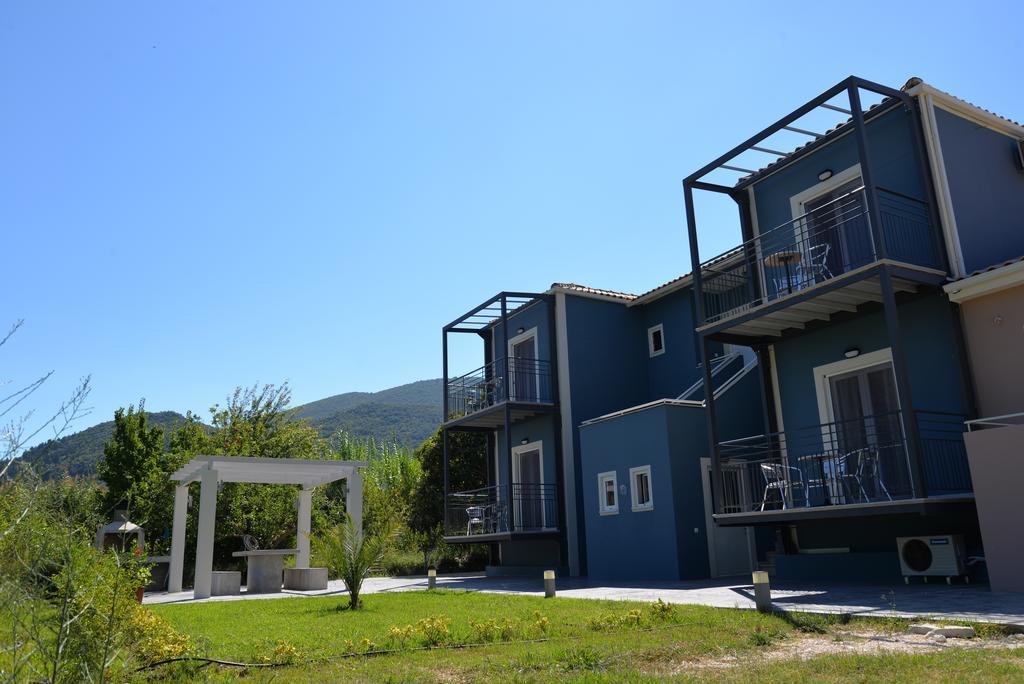Cosmos Apartments Vasiliki  Bagian luar foto